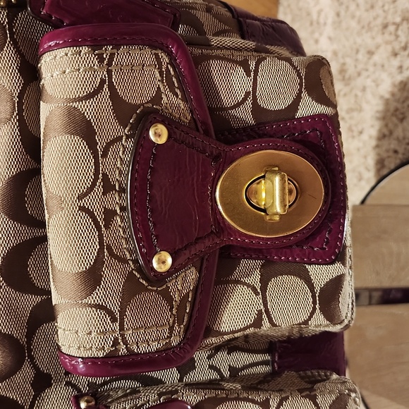 COPY - GUC Coach Legacy Purple Leather Monogram Canvas Shoulder Bag - Picture 5 of 14